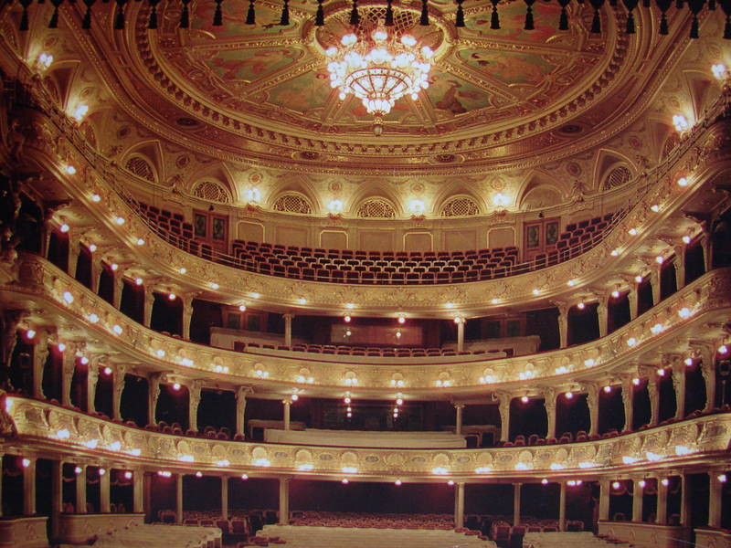 Глядацькі місця Оперного театру у Львові